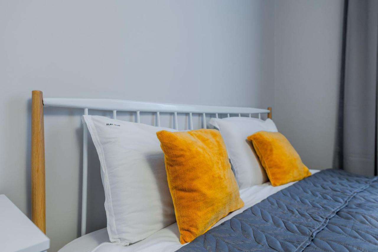 New Black & White - 2Bdr Apartment With Balcony Sofia Bagian luar foto